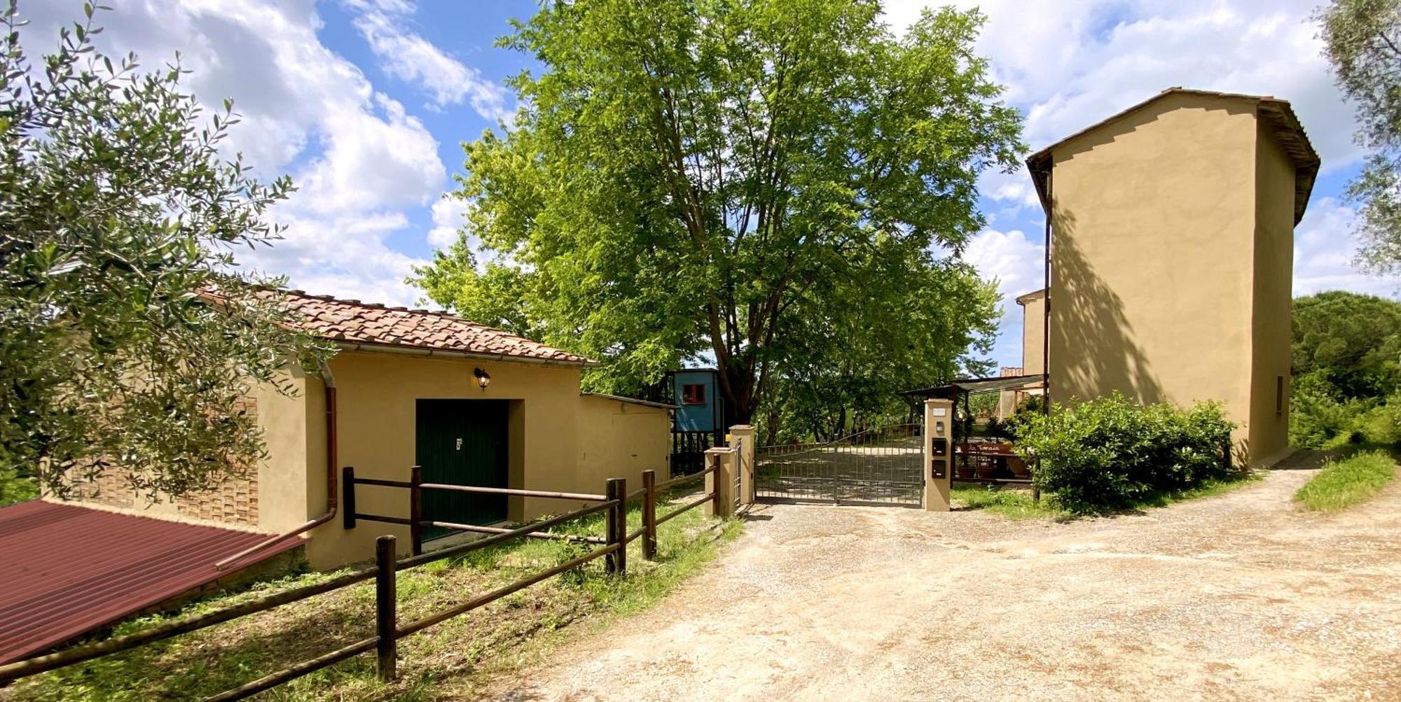 Апартаменты La Tonnaia Лари Экстерьер фото